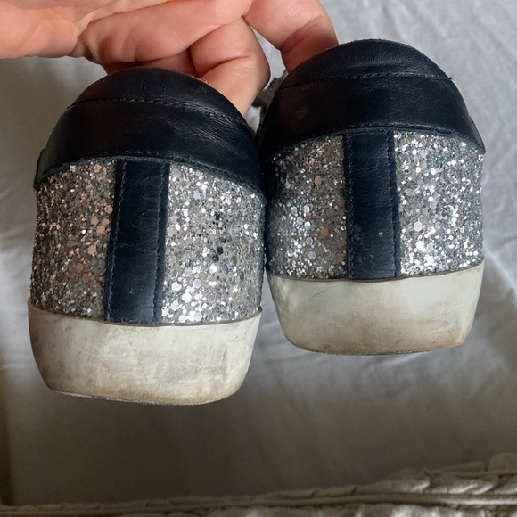 GOLDEN GOOSE SUPERSTAR GLITTER SNEAKER IN SILVER - Picture 7 of 11